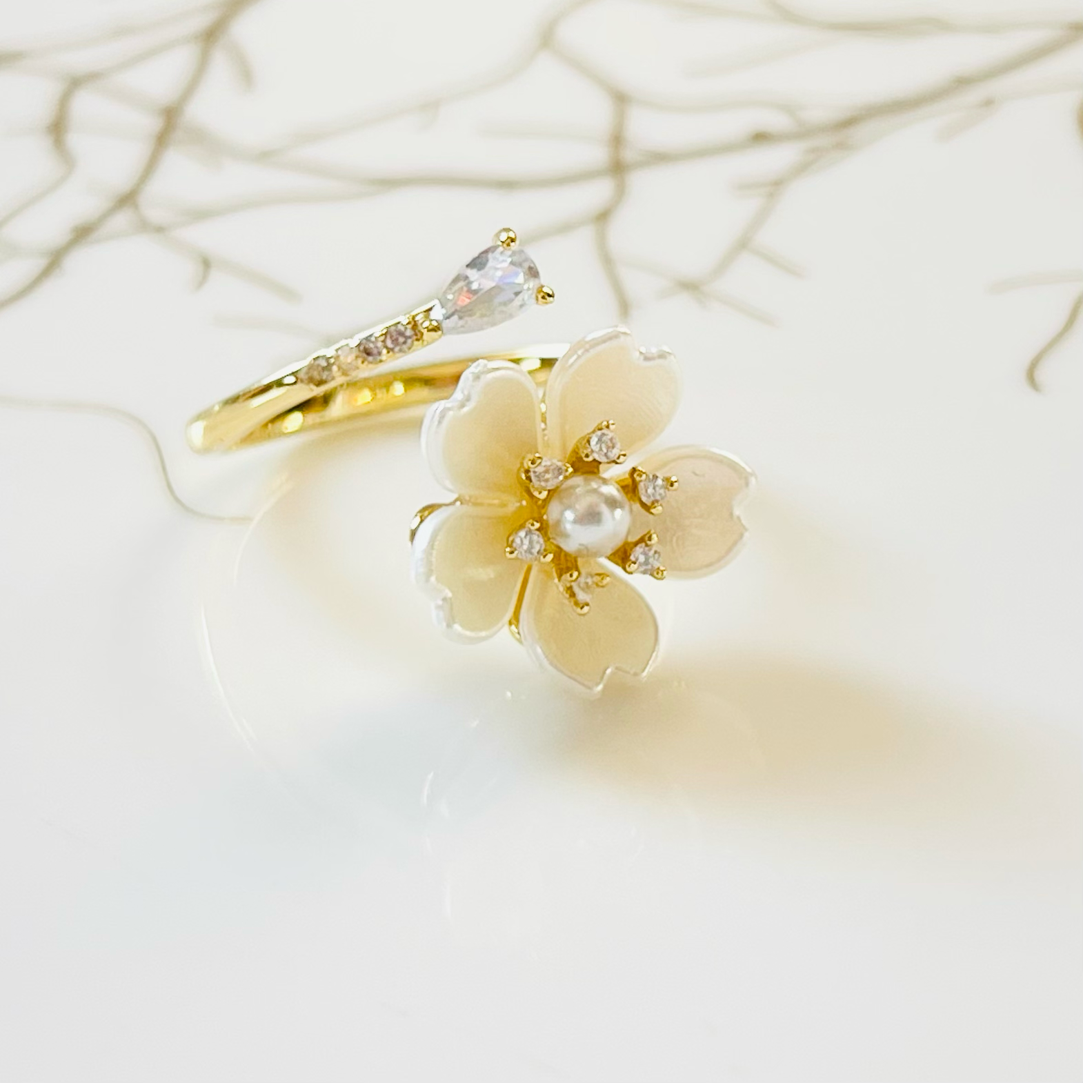 Elegant Flower Sparkling Gemstone Adjustable Ring, Charming