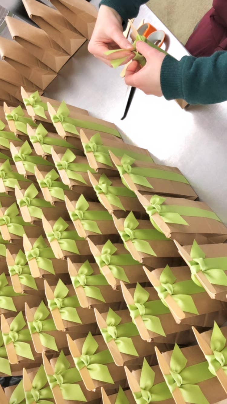 Scatter Garden | Hummingbird | Best Seller | Bird lovers