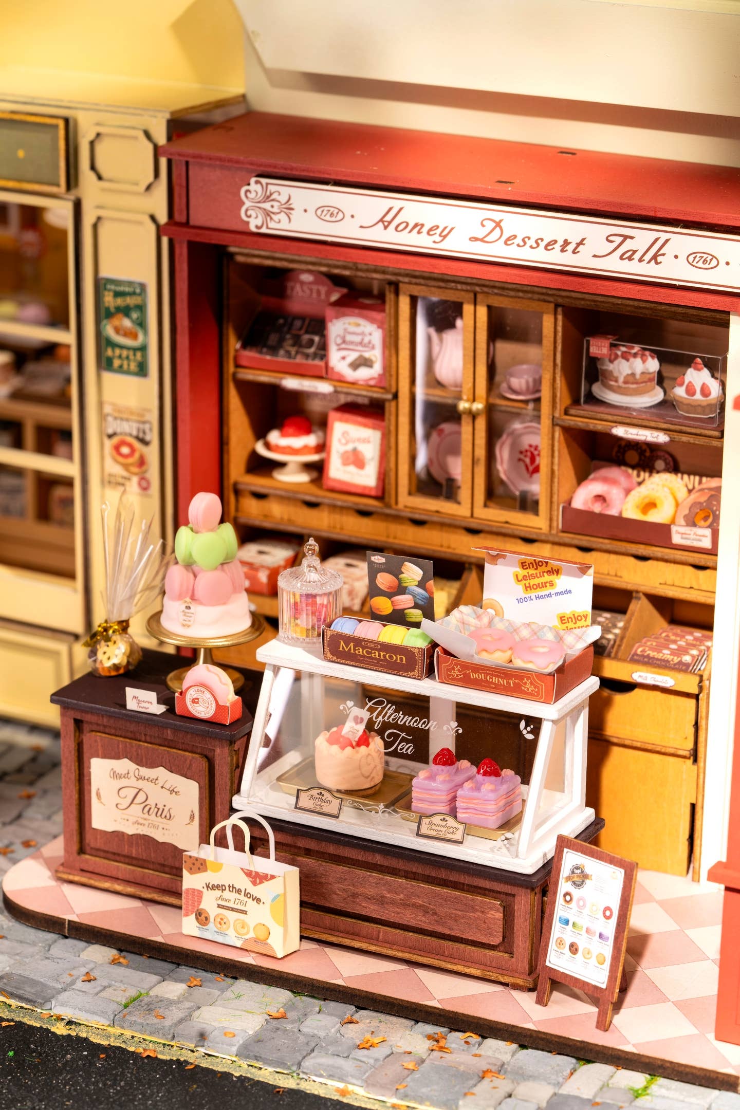 DIY Miniature House Kit: Honey Dessert Talk